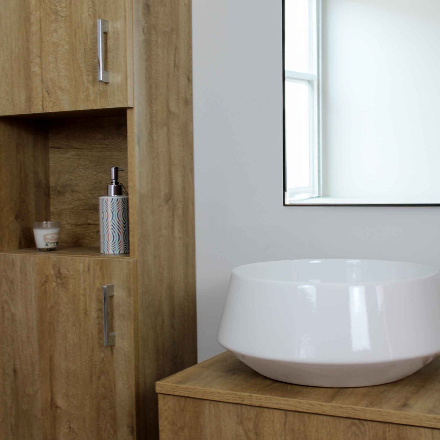 Serie Alma mobili bagno e lavanderia