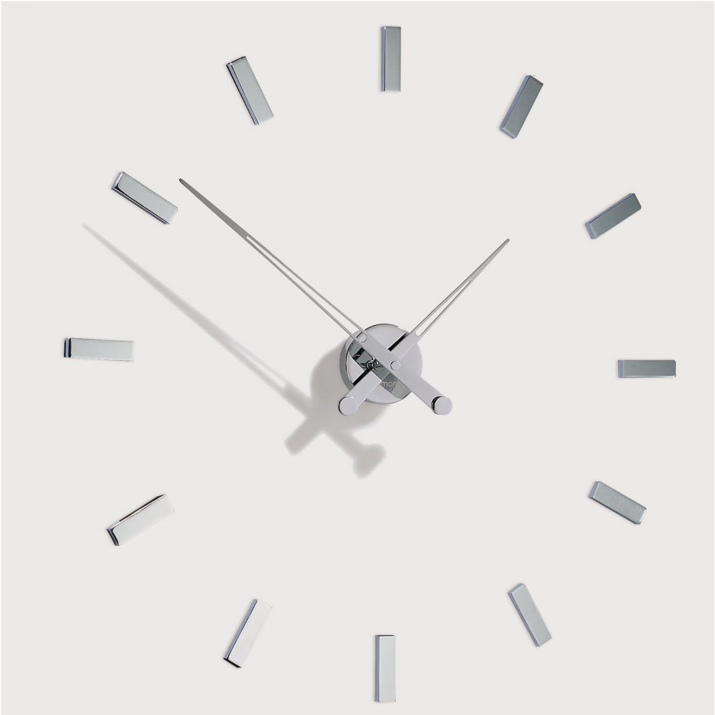 Tacon I - Orologio da parete 12 Indicatori cromati, lancette di acciaio