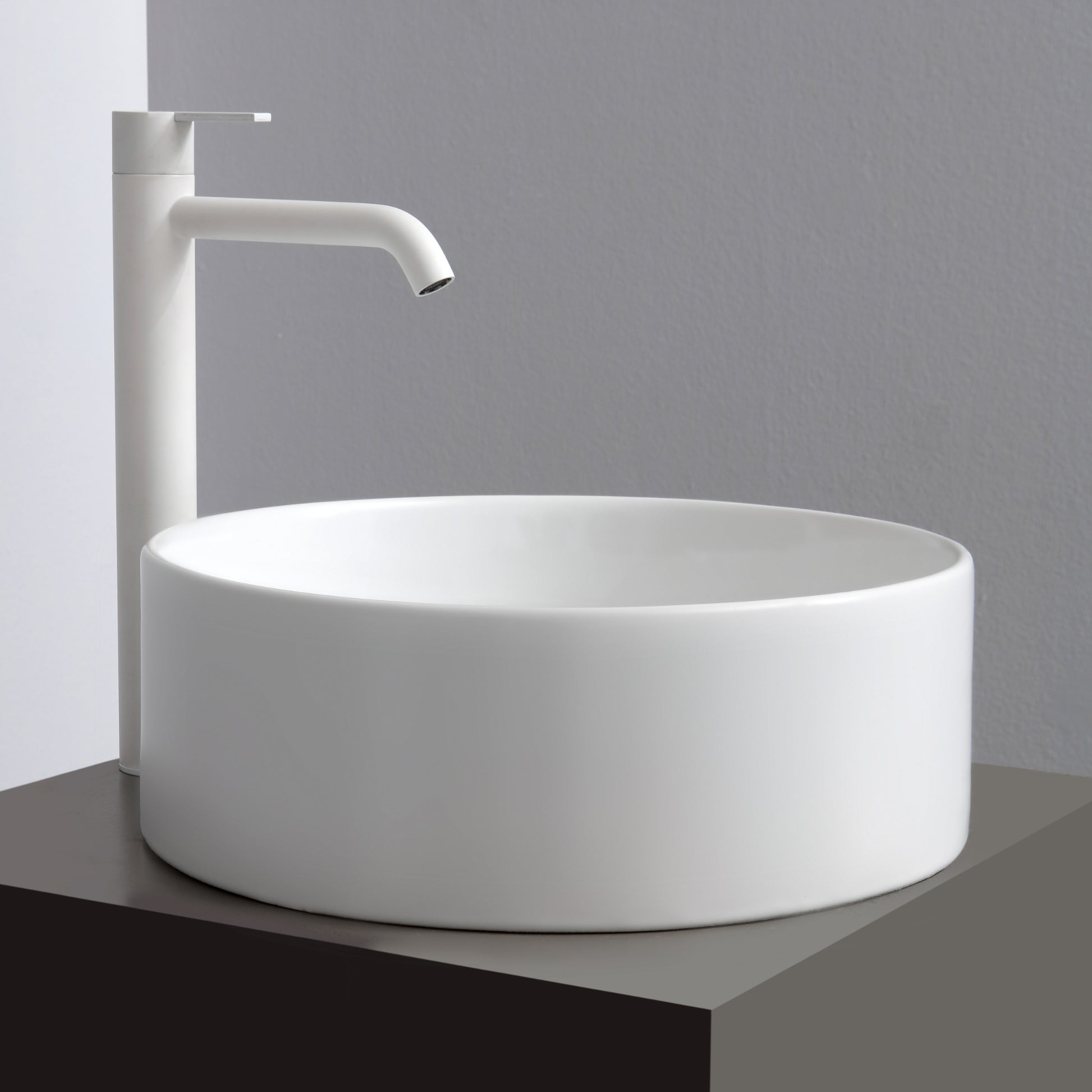 White ceramic Slim Tondo - Lavabo da appoggio